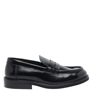 Poeve Women Loafers